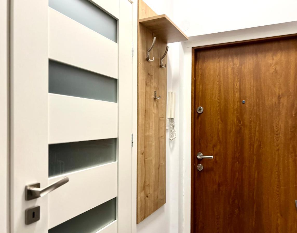K22 Andersa 12 M Ratusz Arsenal Apartment Варшава Екстериор снимка